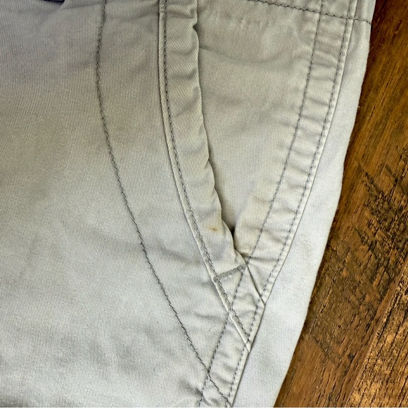 Vintage Guess Men's Cargo Shorts Gray Size 34 - Picture 5 of 7